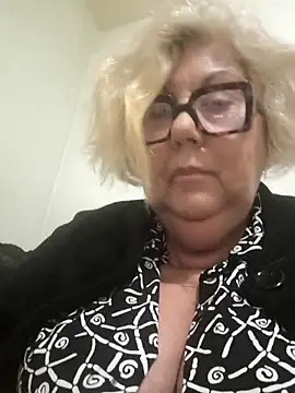 Snapshot of Merilulla chatting on 13, 3, 2026 Merilulla online show from 13, 3, 2026