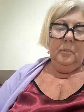 Snapshot of Merilulla chatting on 13, 4, 2026 Merilulla online show from 13, 4, 2026