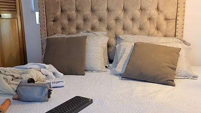 KeryHillson online show from 18, 1, 2026