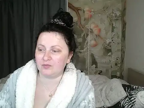 Lillian2 online show from 9, 6, 2026