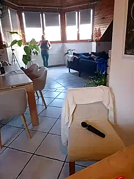 Isabellaa04 online show from 11, 1, 2025