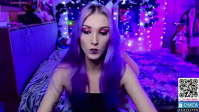 Violet Noir online show from 27, 2, 2025