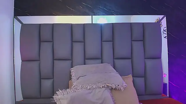  MiaBrown  online show from 12, 2, 2026