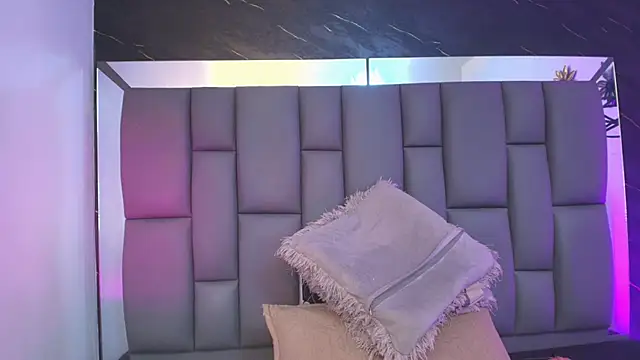  MiaBrown  online show from 13, 2, 2026