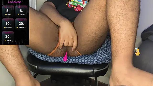 Snapshot of teaser4_ chatting on 10, 12, 2024 teaser4 online show from 10, 12, 2024