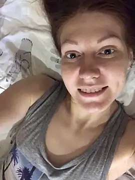  Sweet Love  online show from 9, 4, 2026