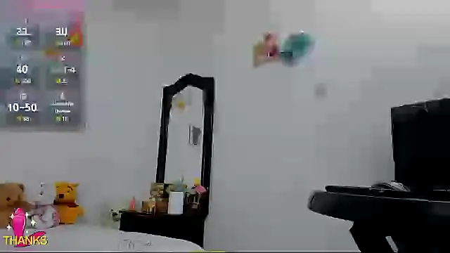 Snapshot of Amy_jones77 chatting on 27, 11, 2025 Amy jones77 online show from 27, 11, 2025