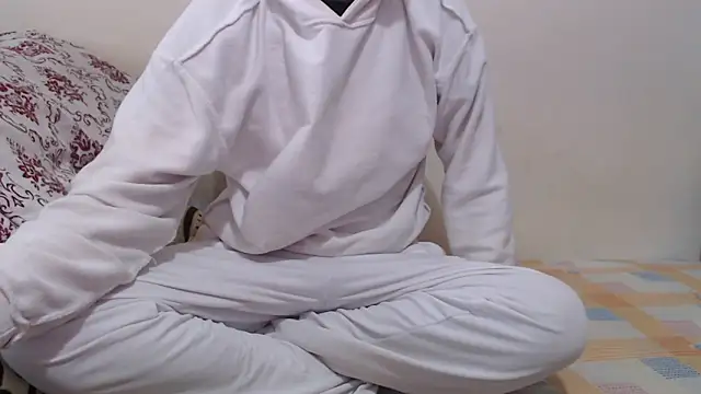 Alexdelarge323 online show from 6, 1, 2026