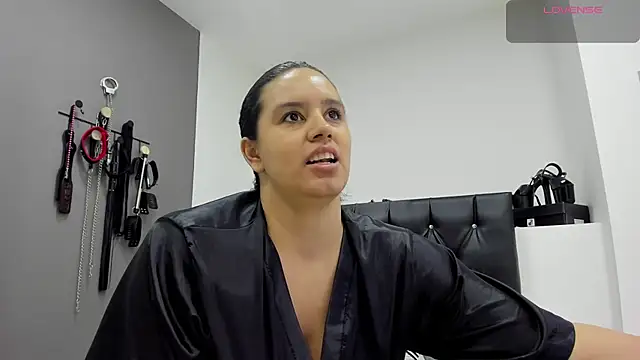 MariaGaitan online show from 28, 2, 2025