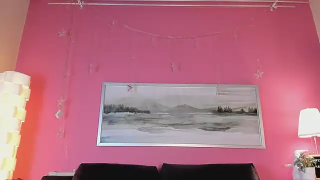 Tiffanysurez  online show from 26, 2, 2025