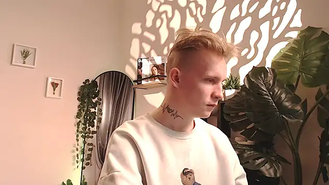 AlexxSweet online show from 25, 4, 2026