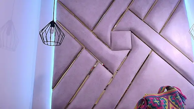 nalalye cruzz  online show from 23, 3, 2025