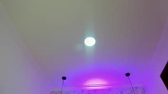 nalalye cruzz  online show from 9, 11, 2025