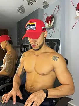 ARON TAYLER01 online show from 26, 12, 2024