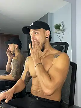 ARON TAYLER01 online show from 21, 1, 2025