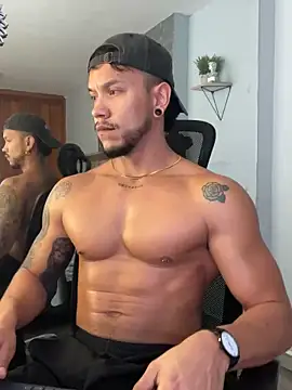 ARON TAYLER01 online show from 12, 3, 2025