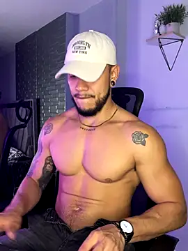 ARON TAYLER01 online show from 25, 9, 2025