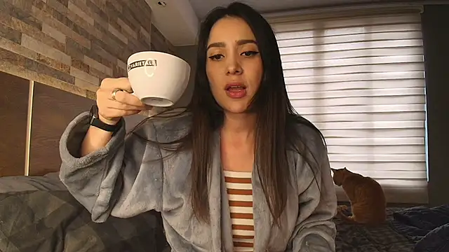 Snapshot of alicewilloww chatting on 24, 2, 2026 alicewilloww online show from 24, 2, 2026