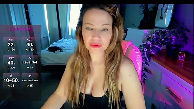 Brit Housewife online show from 25, 2, 2026