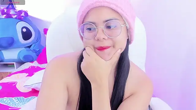 esmeralda112 online show from 1, 1, 2025