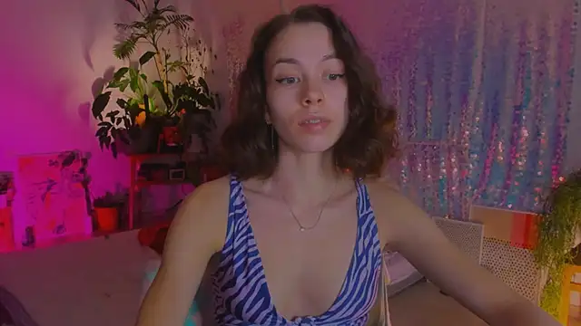 poli   online show from 3, 1, 2025