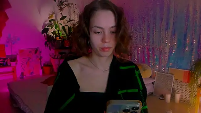 poli   online show from 22, 1, 2025