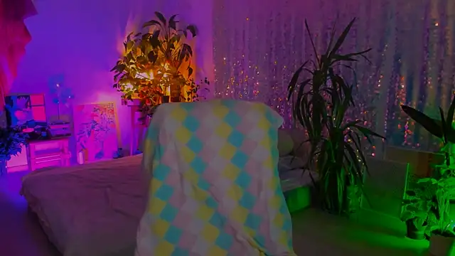 poli   online show from 10, 9, 2025