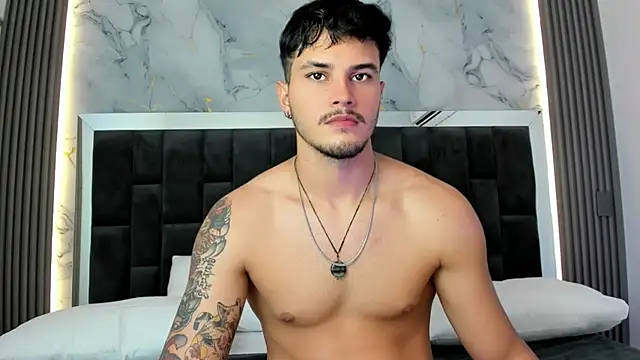 Nekoboy01 online show from 31, 1, 2025