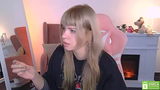 Grace and  Jacob online show from 8, 10, 2025