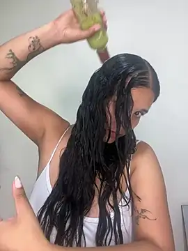 Annya-sweet online show from 1, 3, 2025