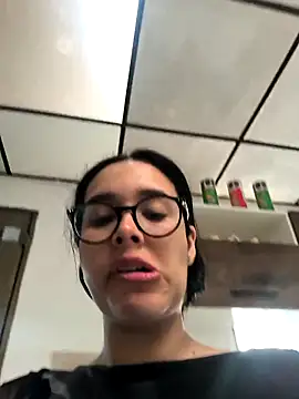 Annya-sweet online show from 10, 2, 2026