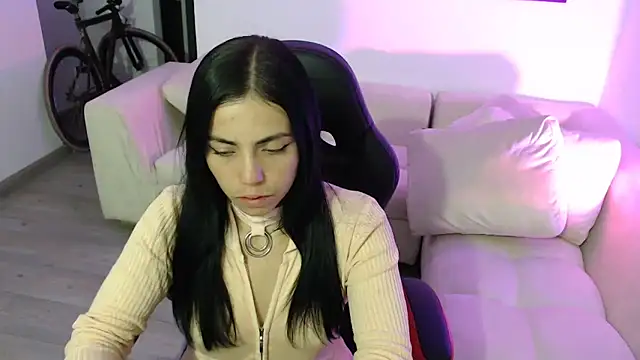 i am nina  online show from 13, 1, 2025