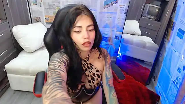 i am nina  online show from 17, 2, 2025