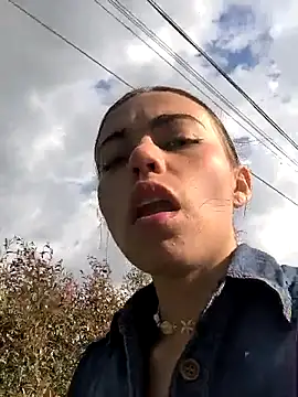 i am nina  online show from 18, 2, 2025