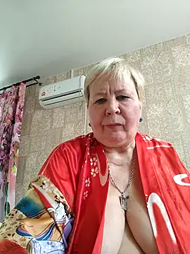 Snapshot of EffectFiona chatting on 1, 3, 2026 EffectFiona online show from 1, 3, 2026