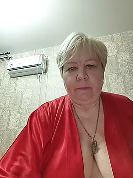 Snapshot of EffectFiona chatting on 24, 4, 2026 EffectFiona online show from 24, 4, 2026