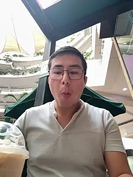 andrewmhilton  online show from 18, 2, 2026