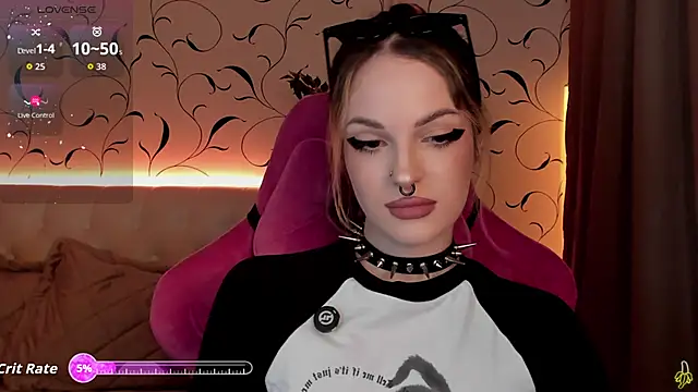 BratzieDarsie online show from 11, 10, 2025