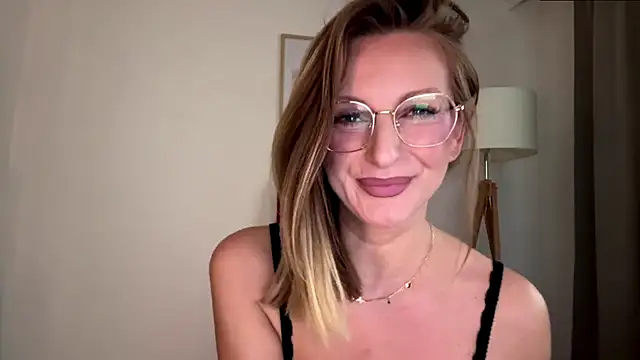 HornyJudith online show from 17, 12, 2025