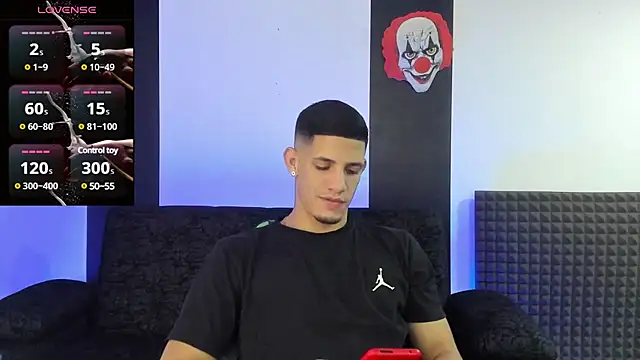 jhonnysnow17 online show from 28, 2, 2025