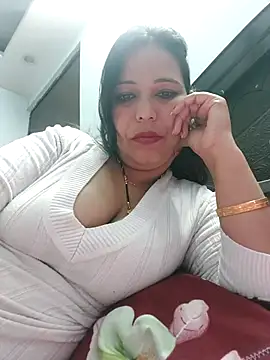 Poojabhabi101 online show from 5, 3, 2025