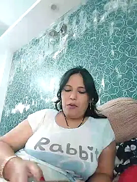 Poojabhabi101 online show from 9, 3, 2026