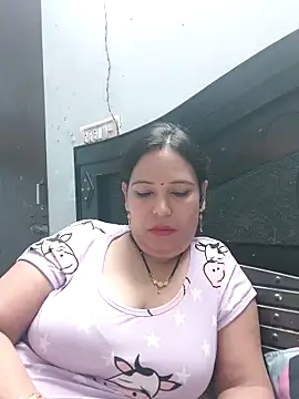 Poojabhabi101 online show from 11, 4, 2026