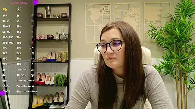 SelineSole online show from 17, 11, 2025