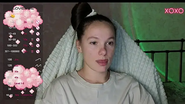 lil luna x online show from 12, 12, 2024