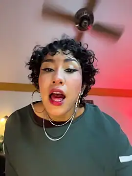 ZahaRoseee online show from 10, 4, 2026