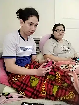 LiverandBrat77 online show from 5, 2, 2026