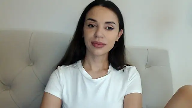 Mika Gold online show from 8, 11, 2025