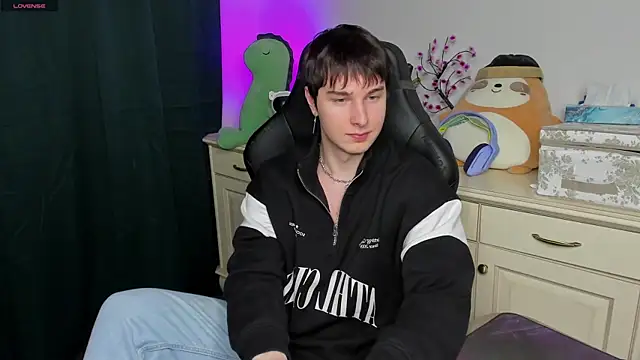 Vincent Strong online show from 8, 2, 2026