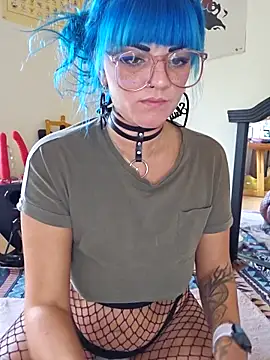 Snapshot of anyalikestosuck chatting on 2, 10, 2025 anyalikestosuck online show from 2, 10, 2025